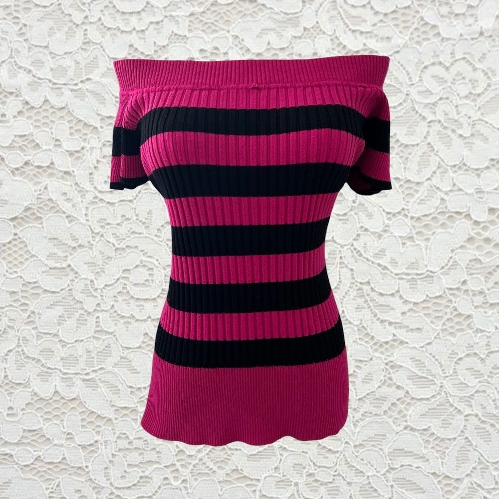 vintage rue 21 pink and black stripe emo off shoulder fitted short sleeve top
